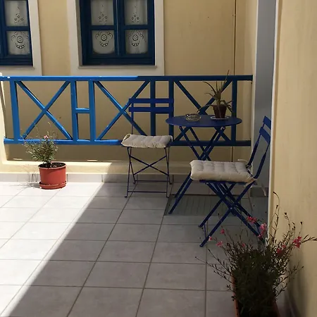 Irigeneia 4* Perissa (Santorini)