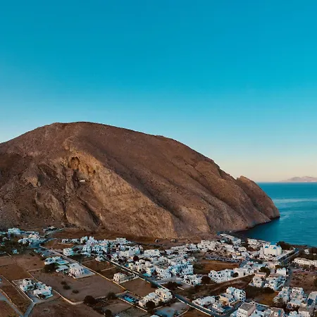 Irigeneia Hotel Perissa (Santorini)