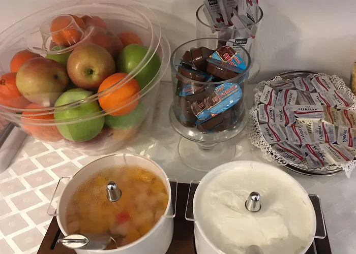 Hotel Irigeneia Perissa (Santorini)