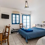 Irigeneia 4* Perissa (Santorini)