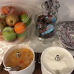 Hotell Irigeneia Perissa (Santorini)