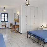 Irigeneia Hotell Perissa (Santorini)