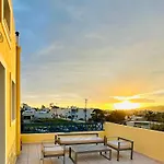 Hotell Irigeneia Perissa (Santorini)