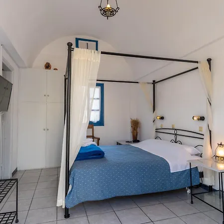 Hotel Irigeneia Perissa (Santorini)