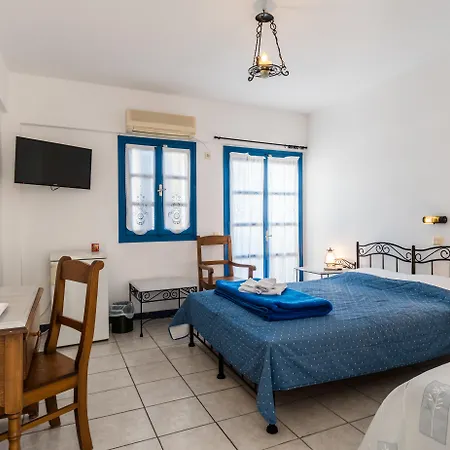 Irigeneia 4* Perissa (Santorini)