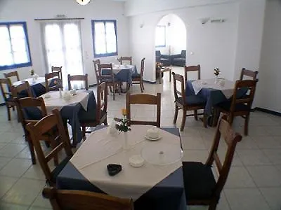 Irigeneia Hotell Perissa (Santorini)