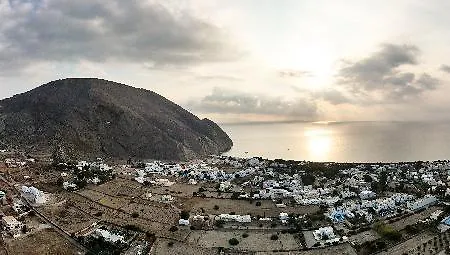 Irigeneia Perissa (Santorini)